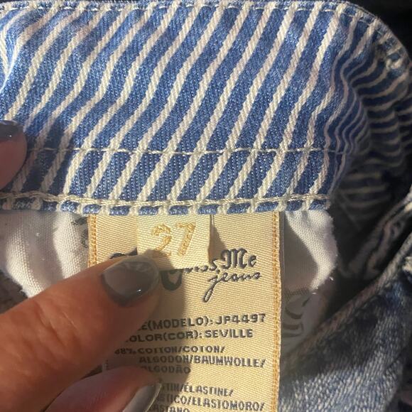 Miss Me Blue Seville Fringe Bermuda Stripe Detail Denim Jean Shorts Women Sz 27 - Picture 4 of 16
